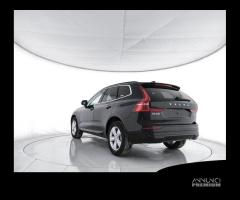 VOLVO XC60 B5 AWD Mild hybrid Benzina Core - 4