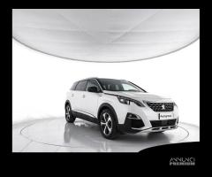 PEUGEOT 5008 BlueHDi 120 S&S EAT6 GT Line 7 Post