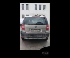 Skoda Yeti 2010 solo per ricambi - 7