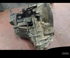 Cambio Renault Trafic M9RH7 6 MARCE - 7