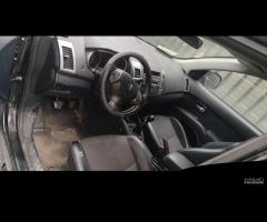 Peugeot 4007 2008 solo per ricambi