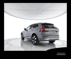 VOLVO XC60 T6 AWD Plug-in hybrid Elettrica/Benzi