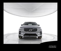 VOLVO XC60 T6 AWD Plug-in hybrid Elettrica/Benzi