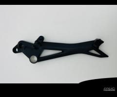 SUPPORTO PEDANE DUCATI MONSTER 796 CD 82411441C VA