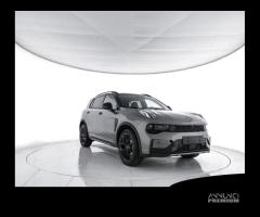 Lynk & Co 1 PHEV MORE - 2