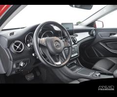 MERCEDES-BENZ GLA 200 Automatic Premium - 8