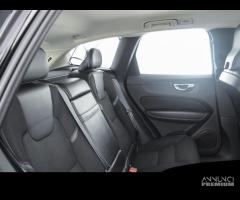 VOLVO XC60 B4 (d) AWD Geartronic Business Plus - 11