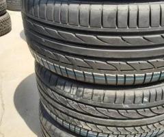 4 gomme usate 255 35 20 brigestone