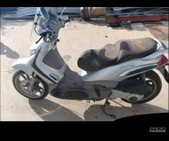 Piaggio Beverly 250