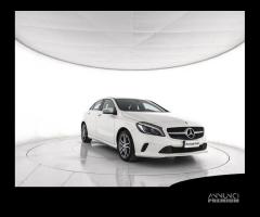 MERCEDES-BENZ CLA sse A 180 d Sport - 2