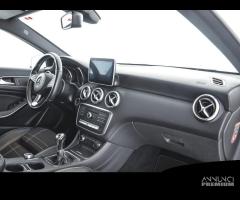 MERCEDES-BENZ CLA sse A 180 d Sport - 12