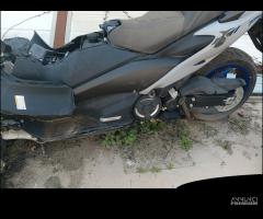 Yamaha Tmax 560