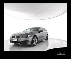 BMW 520 Serie 5 d xDrive Luxury - PER OPERATORI