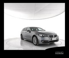 BMW 520 Serie 5 d xDrive Luxury - PER OPERATORI