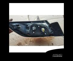 MAZDA 3 BL 2 SERIE FANALE STOP POSTERIORE DESTRO