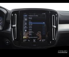 VOLVO XC40 T2 Geartronic Momentum Pro - 14