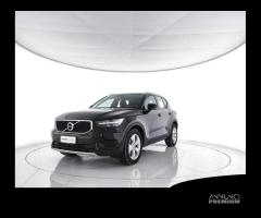 VOLVO XC40 T2 Momentum Core Auto