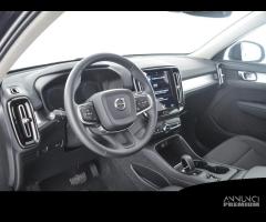 VOLVO XC40 T2 Momentum Core Auto - 8