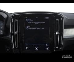 VOLVO XC40 T2 Momentum Core Auto - 15