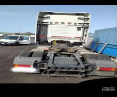 Auto completa per ricambi IVECO STRALIS '13 - 3