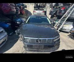 Ricambi usati volkswagen passat sw 1.6 TDI 2017 - 28