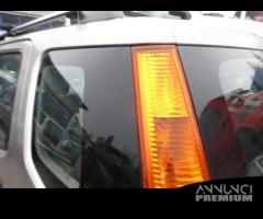 Fanale posteriore sinistro SUZUKI IGNIS del 2005