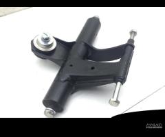 STAFFA SUPPORTO MOTORE PIAGGIO VESPA PRIMAVERA E5 - 7