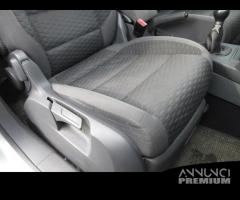 Sedile anteriore dx VOLKSWAGEN TOURAN del 2007