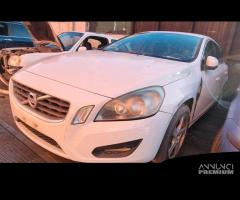 Ricambi Volvo V60 2012 2.0 diesel