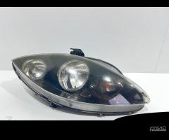 FARO ANTERIORE DESTRO SEAT Altea Berlina 89309820