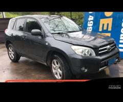 RICAMBI USATI TOYOTA RAV4 2.2 D-4D 100 KW 136 CV