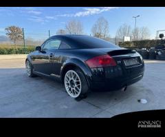 AUDI TT MK1 per ricambi usati AUQ - 5