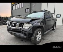 NISSAN NAVARA per ricambi usati YD25 - 3