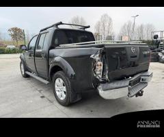 NISSAN NAVARA per ricambi usati YD25 - 5