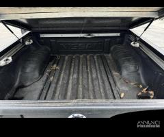 NISSAN NAVARA per ricambi usati YD25 - 17