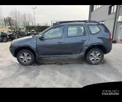 DACIA DUSTER per ricambi usati K9KR8