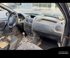 DACIA DUSTER per ricambi usati K9KR8 - 11