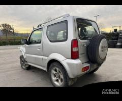 SUZUKI JIMNY per ricambi usati K9K266