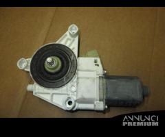 Motorino vetro ant dx MERCEDES ML 280 del 2006