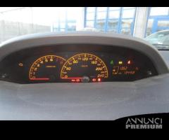 Quadro strumenti TOYOTA YARIS 1.8 benzina 2007