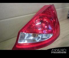 Fanale posteriore destro FORD FIESTA del 2012