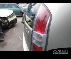 Fanale posteriore destro DAIHATSU SIRION 2008