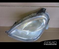 Proiettore sinistro MERCEDES A 160 W168 1.6 2000