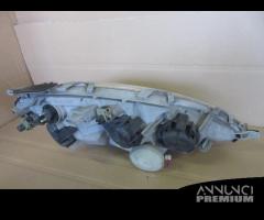 Proiettore sinistro MERCEDES A 160 W168 1.6 2000