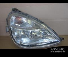 Proiettore destro MERCEDES A 160 W168 1.6 del 2000