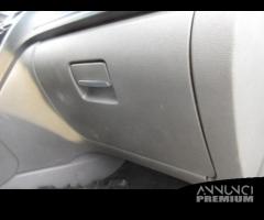 Cassetto portaoggetti FORD FOCUS 2.0 del 2009