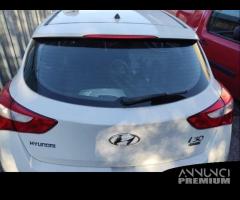 Portellone nudo HYUNDAI I30 del 2015