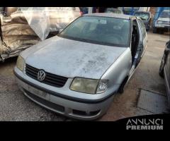 Ricambi VOLKSWAGEN POLO 1390cc benzina del 2000