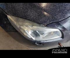 Proiettore destro OPEL INSIGNIA del 2009