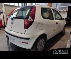 Ricambi FIAT PUNTO 3 1242cc 8V del 2004